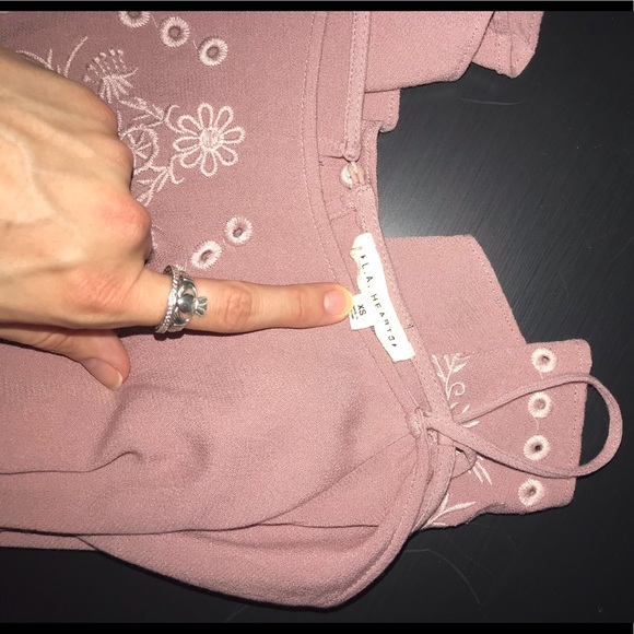 LA Hearts - Light purple, open shoulder blouse - Picture 2 of 3